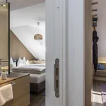 Otel Bavaria Boutique 3*