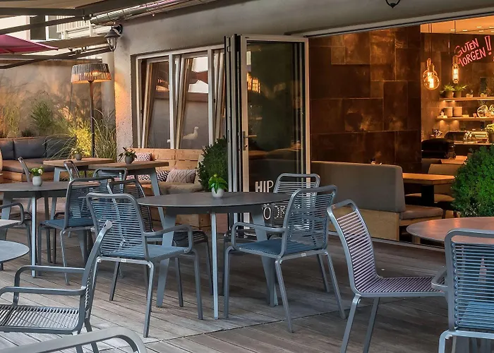 Bavaria Boutique מלון 3*